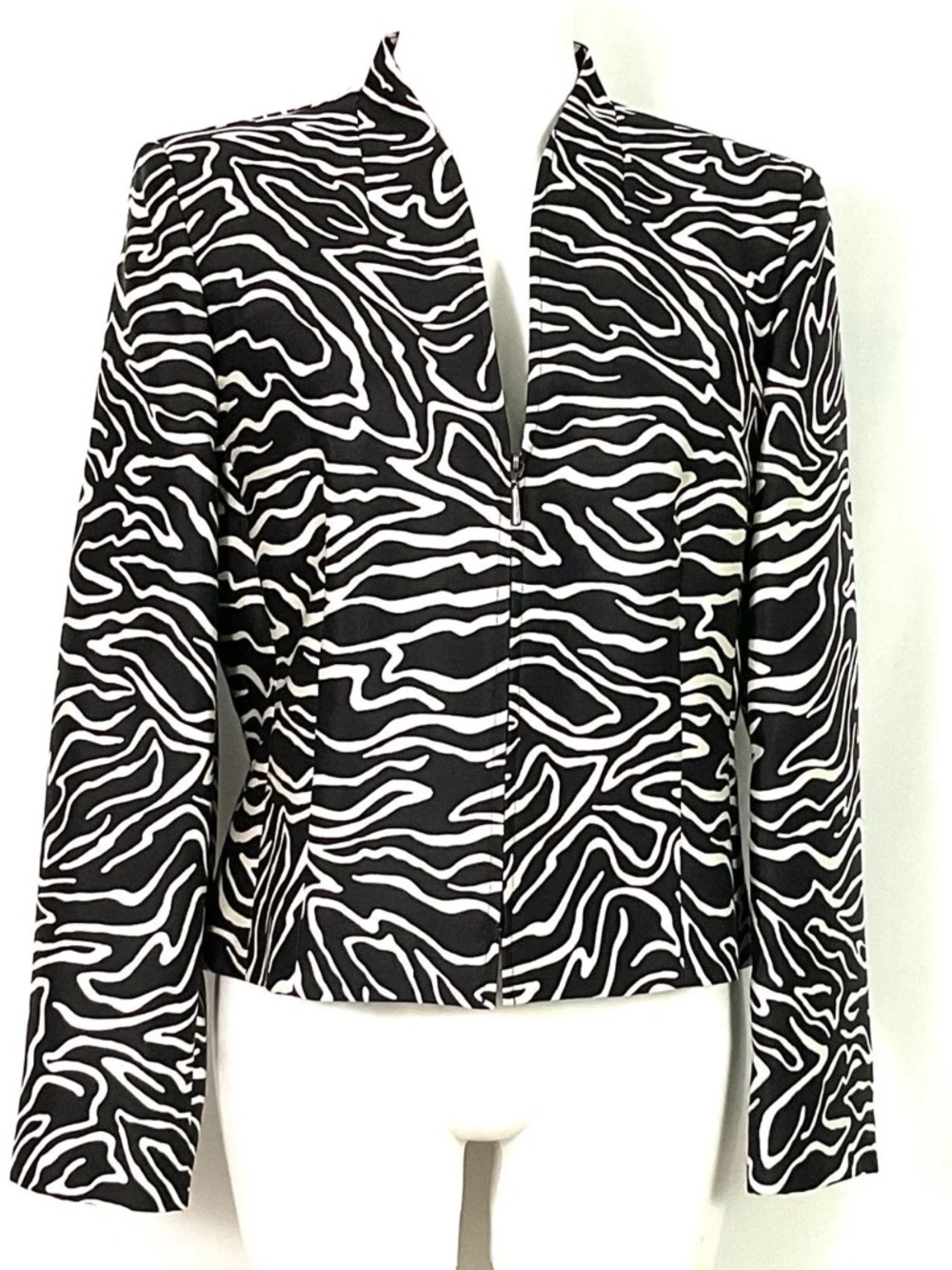 Talbots Black and White Patterned Blazer NWT Sz 8